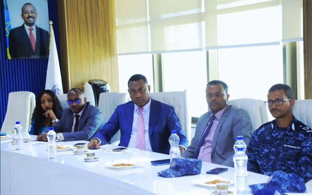 Handshake and exchange of signed documents